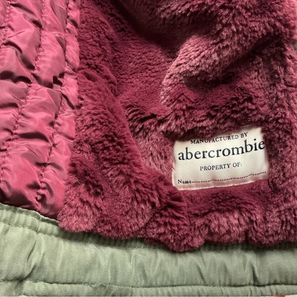 Abercrombie Kids Green Parka with Burgundy Lining Jacket - Picture 3 of 8